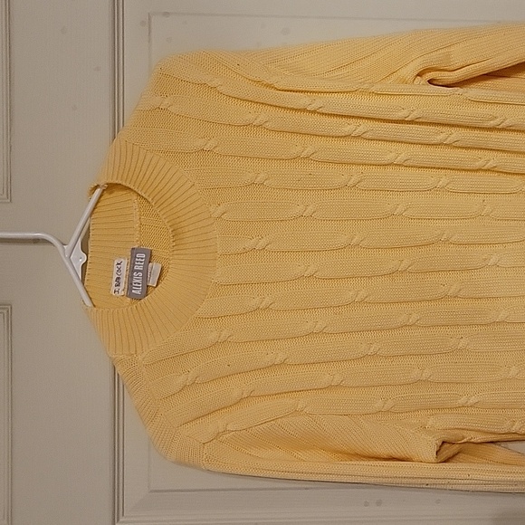 Alexis Reed sweater - Picture 2 of 6